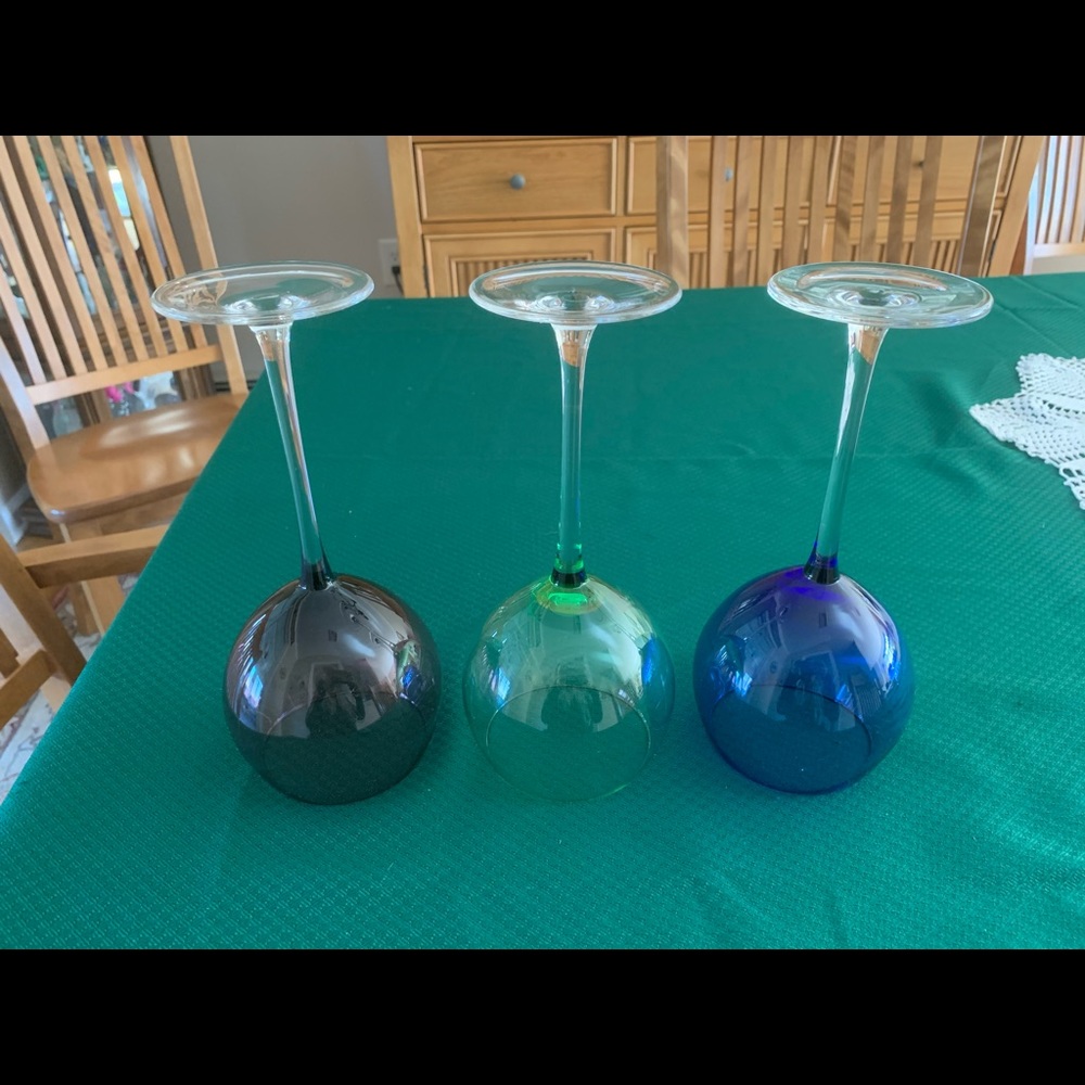 Vintage Colored wine glasses NWOB - Picture 2 of 4